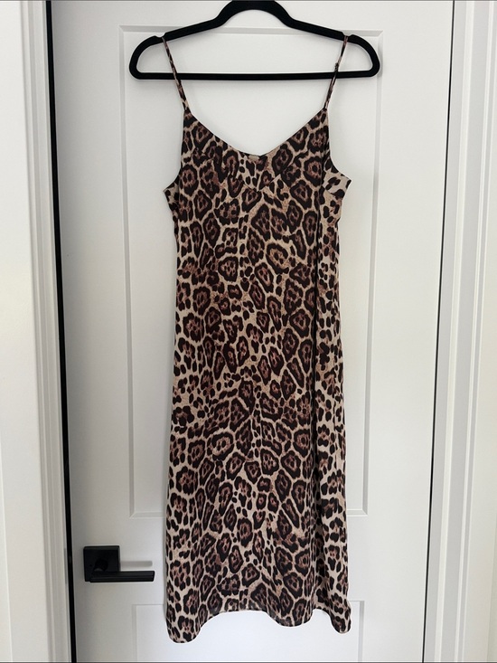 Equipment Dresses & Skirts - Equipment Leopard Print Slip Dress Mid-length Size Small